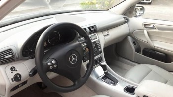 Mercedes Benz C230