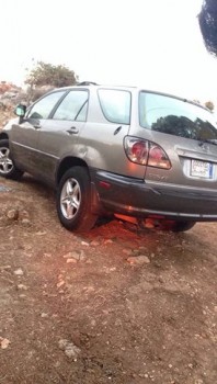 lexus 2003 RX3000 One owner since entered Lebanon. Full autmatic