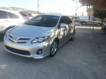 toyota corolla silver 2011