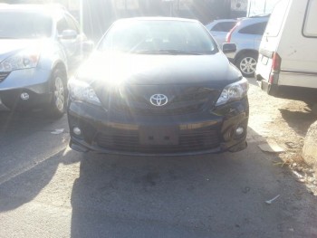 Toyota corolla black 2011